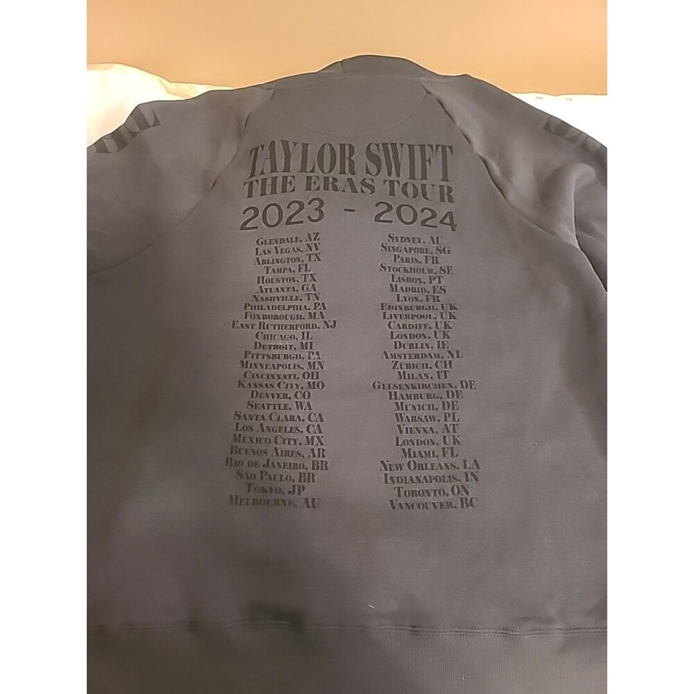 Taylor Swift Eras Tour Exclusive US Dates Hoodie grey dark Swiftie SIze 2XL - Picture 9 of 10